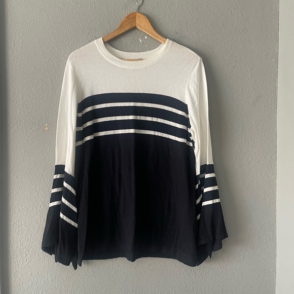 Vince‎ Camuto Top - Picture 2 of 7